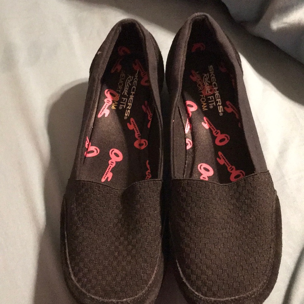 Skechers Relaxed Fit shoes with memory foam. Black